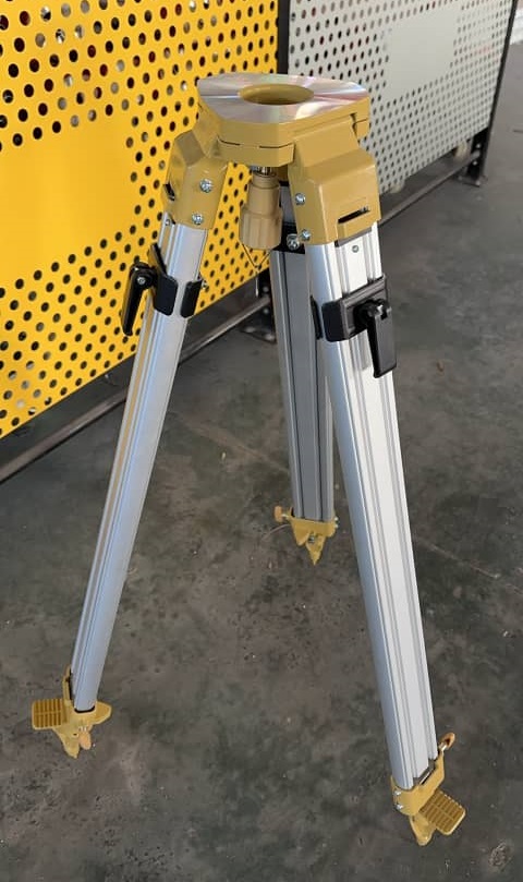 Trépied Aluminium pour station totale